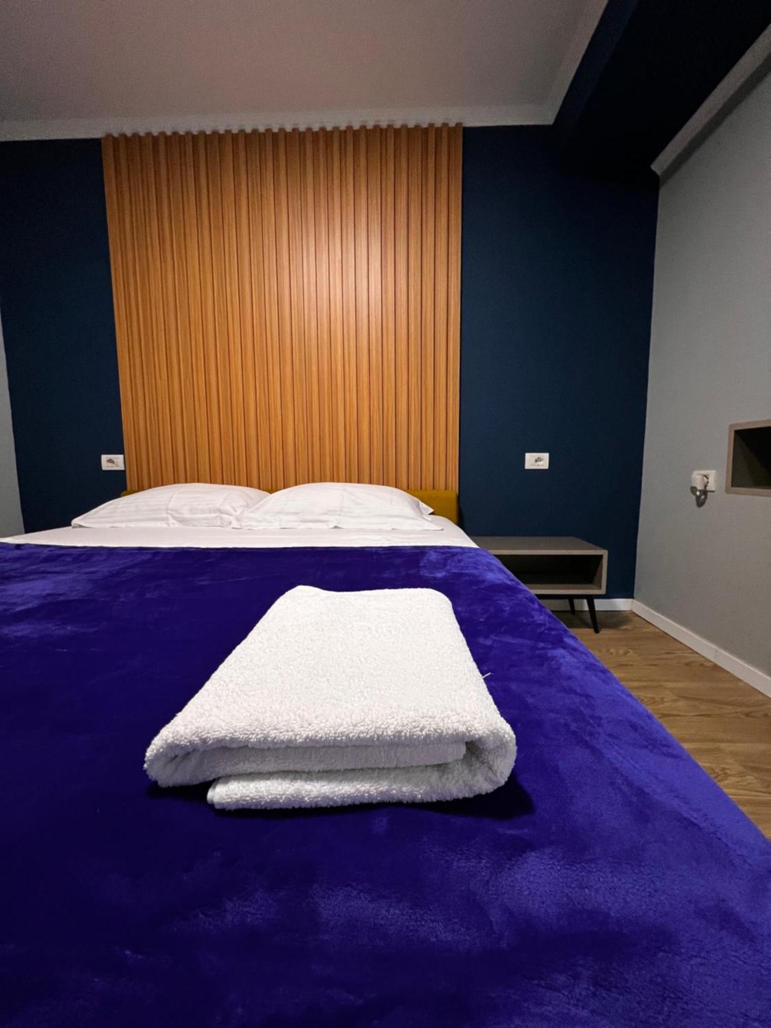 Genta Apartment "21 Dhjetori" Тирана Экстерьер фото